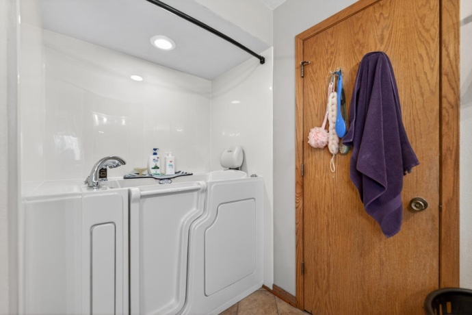 4653 LINDBLOOM, CHERRY VALLEY, Illinois 61016, 3 Bedrooms Bedrooms, ,3 BathroomsBathrooms,House,For Sale,LINDBLOOM,202601668