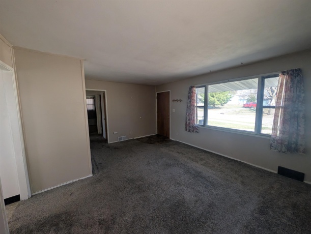 934 Jefferson, FREEPORT, Illinois 61032, 3 Bedrooms Bedrooms, ,1 BathroomBathrooms,House,For Sale,Jefferson,202601671