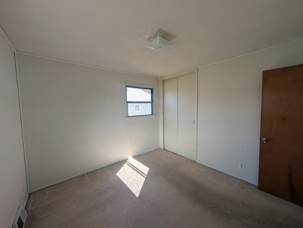 934 Jefferson, FREEPORT, Illinois 61032, 3 Bedrooms Bedrooms, ,1 BathroomBathrooms,House,For Sale,Jefferson,202601671