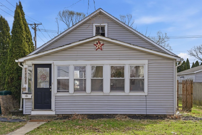 1201 14th, ROCK FALLS, Illinois 61071, 2 Bedrooms Bedrooms, ,1 BathroomBathrooms,House,For Sale,14th,202601672