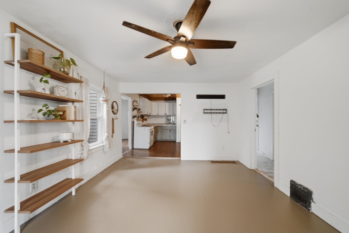 1201 14th, ROCK FALLS, Illinois 61071, 2 Bedrooms Bedrooms, ,1 BathroomBathrooms,House,For Sale,14th,202601672