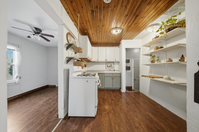 1201 14th, ROCK FALLS, Illinois 61071, 2 Bedrooms Bedrooms, ,1 BathroomBathrooms,House,For Sale,14th,202601672