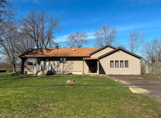 1982 Meridian, ROCKFORD, Illinois 61101, 3 Bedrooms Bedrooms, ,2 BathroomsBathrooms,House,For Sale,Meridian,202601673