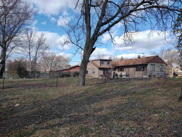 1982 Meridian, ROCKFORD, Illinois 61101, 3 Bedrooms Bedrooms, ,2 BathroomsBathrooms,House,For Sale,Meridian,202601673