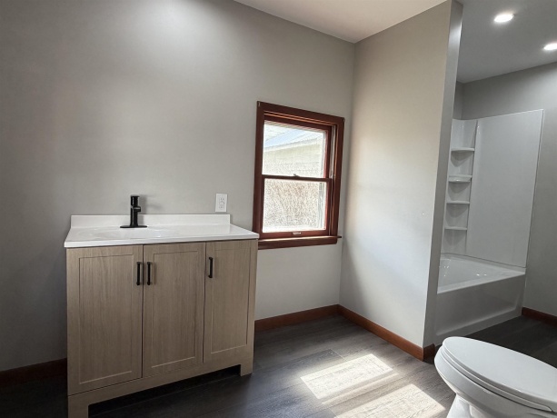 8415 Ravere, MACHESNEY PARK, Illinois 61115, 3 Bedrooms Bedrooms, ,2 BathroomsBathrooms,House,For Sale,Ravere,202601675