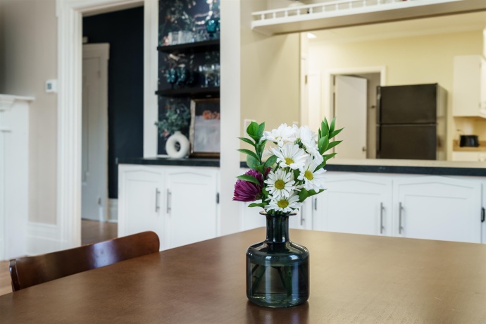 405 1st, ROCKFORD, Illinois 61104, 4 Bedrooms Bedrooms, ,2 BathroomsBathrooms,House,For Sale,1st,202601296