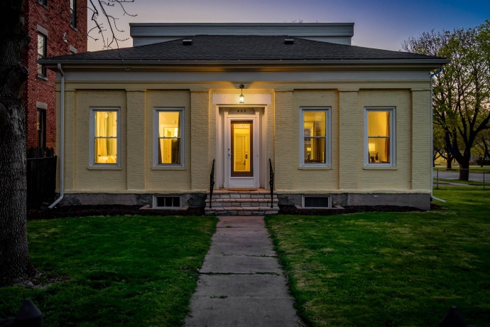 405 1st, ROCKFORD, Illinois 61104, 4 Bedrooms Bedrooms, ,2 BathroomsBathrooms,House,For Sale,1st,202601296