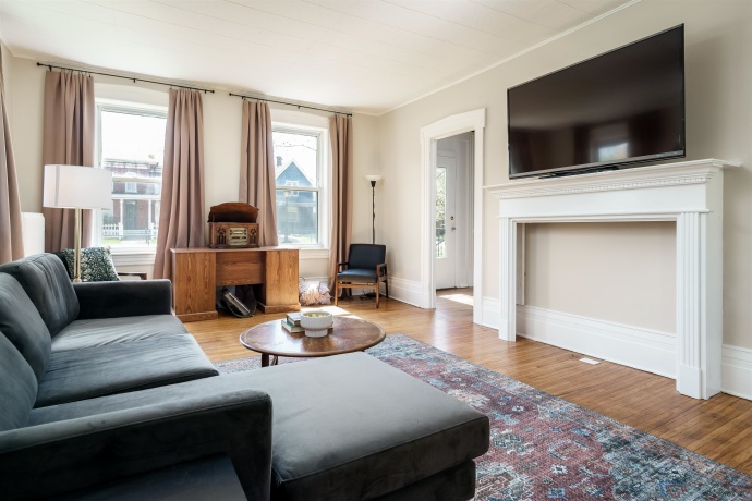 405 1st, ROCKFORD, Illinois 61104, 4 Bedrooms Bedrooms, ,2 BathroomsBathrooms,House,For Sale,1st,202601296