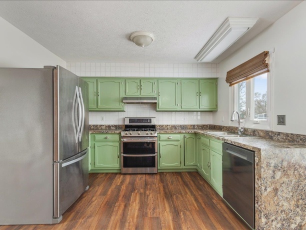 590 Brentwood, MACHESNEY PARK, Illinois 61115, 3 Bedrooms Bedrooms, ,2 BathroomsBathrooms,House,For Sale,Brentwood,202601505