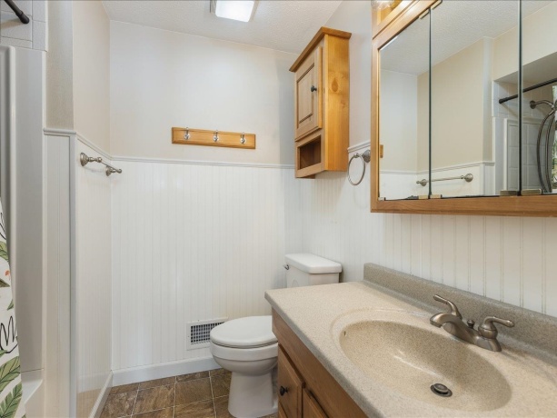 590 Brentwood, MACHESNEY PARK, Illinois 61115, 3 Bedrooms Bedrooms, ,2 BathroomsBathrooms,House,For Sale,Brentwood,202601505