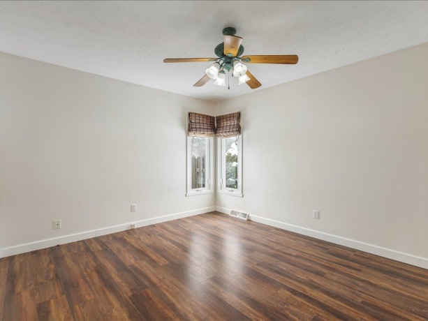 590 Brentwood, MACHESNEY PARK, Illinois 61115, 3 Bedrooms Bedrooms, ,2 BathroomsBathrooms,House,For Sale,Brentwood,202601505