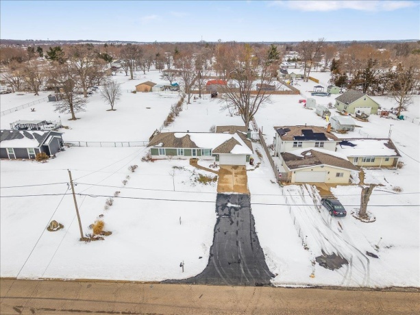 590 Brentwood, MACHESNEY PARK, Illinois 61115, 3 Bedrooms Bedrooms, ,2 BathroomsBathrooms,House,For Sale,Brentwood,202601505