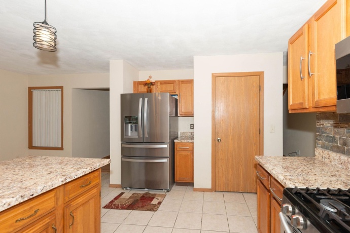 3842 Dunbury, ROCKFORD, Illinois 61101, 3 Bedrooms Bedrooms, ,2 BathroomsBathrooms,House,For Sale,Dunbury,202601679