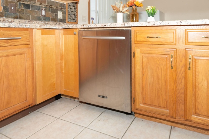 3842 Dunbury, ROCKFORD, Illinois 61101, 3 Bedrooms Bedrooms, ,2 BathroomsBathrooms,House,For Sale,Dunbury,202601679