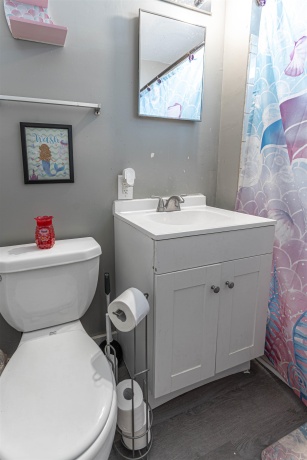 2325 4TH, ROCKFORD, Illinois 61104, 2 Bedrooms Bedrooms, ,1 BathroomBathrooms,House,For Sale,4TH,202601681