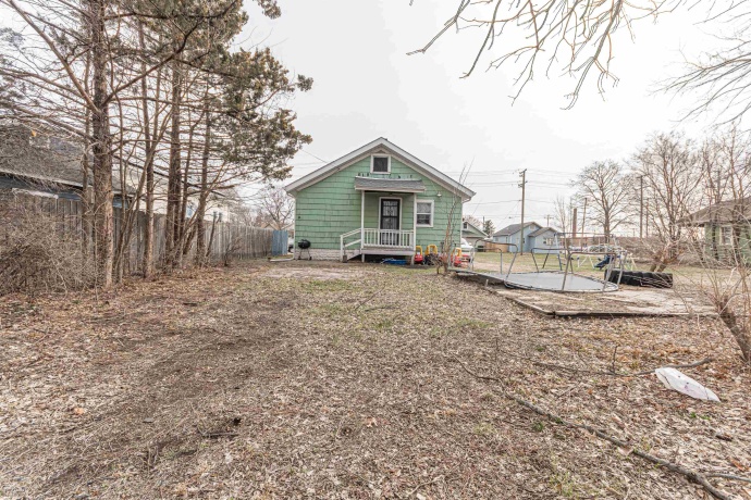 2325 4TH, ROCKFORD, Illinois 61104, 2 Bedrooms Bedrooms, ,1 BathroomBathrooms,House,For Sale,4TH,202601681