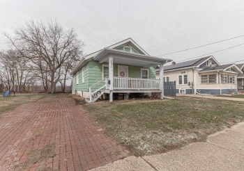2325 4TH, ROCKFORD, Illinois 61104, 2 Bedrooms Bedrooms, ,1 BathroomBathrooms,House,For Sale,4TH,202601681