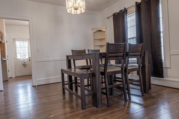 1615 15th, ROCKFORD, Illinois 61104, 3 Bedrooms Bedrooms, ,1 BathroomBathrooms,House,For Sale,15th,202601683