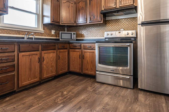 1615 15th, ROCKFORD, Illinois 61104, 3 Bedrooms Bedrooms, ,1 BathroomBathrooms,House,For Sale,15th,202601683