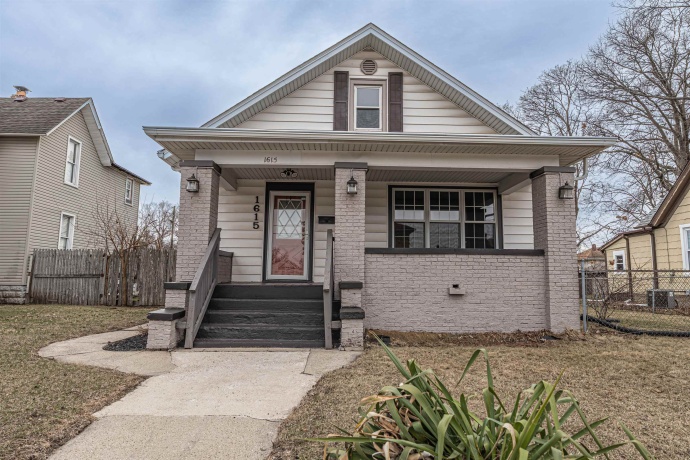 1615 15th, ROCKFORD, Illinois 61104, 3 Bedrooms Bedrooms, ,1 BathroomBathrooms,House,For Sale,15th,202601683