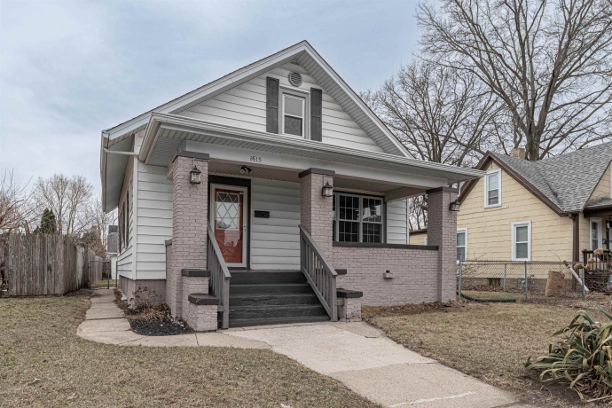 1615 15th, ROCKFORD, Illinois 61104, 3 Bedrooms Bedrooms, ,1 BathroomBathrooms,House,For Sale,15th,202601683