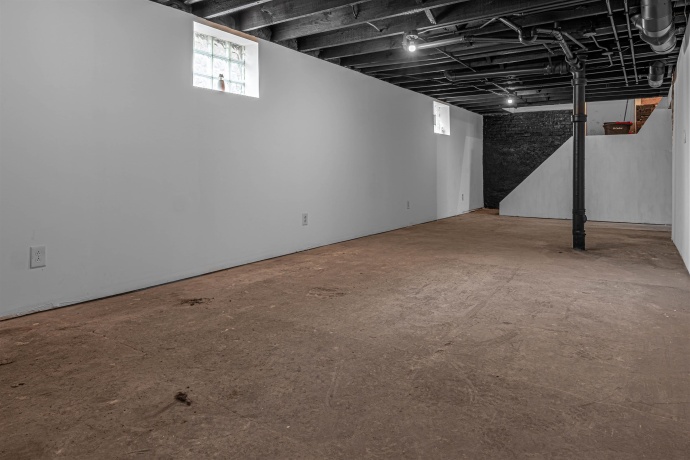 1615 15th, ROCKFORD, Illinois 61104, 3 Bedrooms Bedrooms, ,1 BathroomBathrooms,House,For Sale,15th,202601683