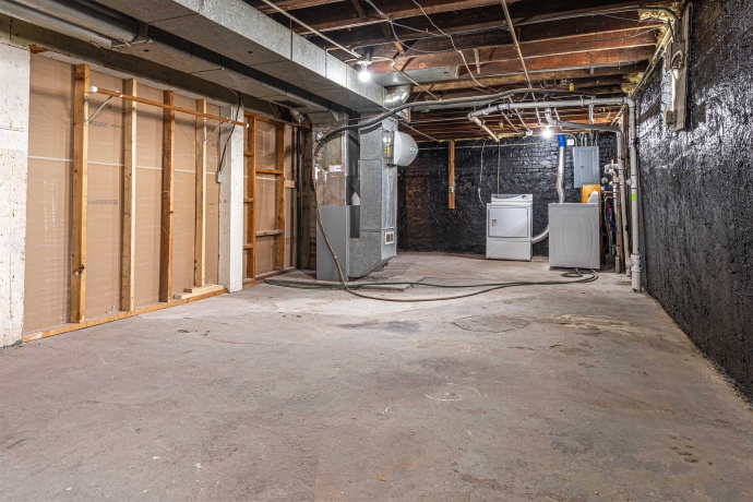 1615 15th, ROCKFORD, Illinois 61104, 3 Bedrooms Bedrooms, ,1 BathroomBathrooms,House,For Sale,15th,202601683