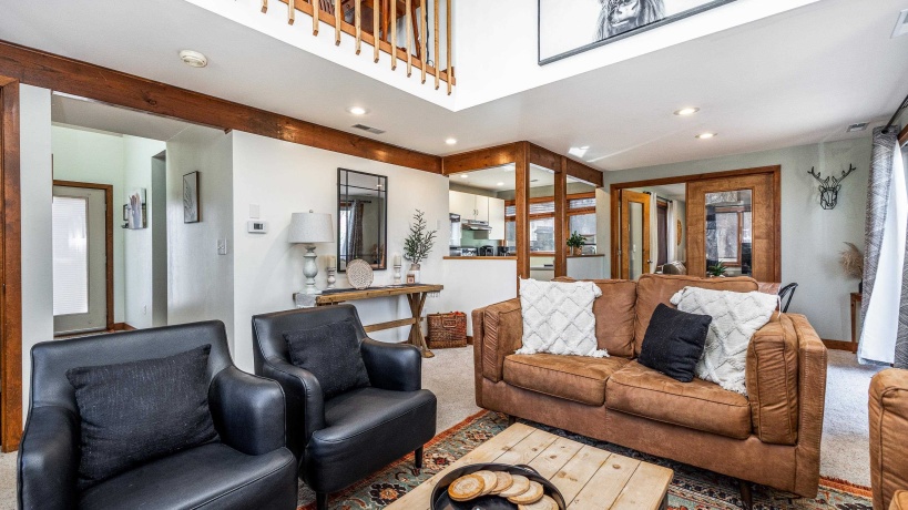 14 Pinehurst, GALENA, Illinois 61036, 3 Bedrooms Bedrooms, ,3 BathroomsBathrooms,House,For Sale,Pinehurst,202601684