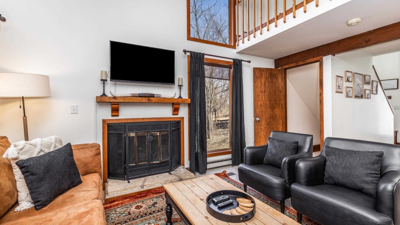 14 Pinehurst, GALENA, Illinois 61036, 3 Bedrooms Bedrooms, ,3 BathroomsBathrooms,House,For Sale,Pinehurst,202601684