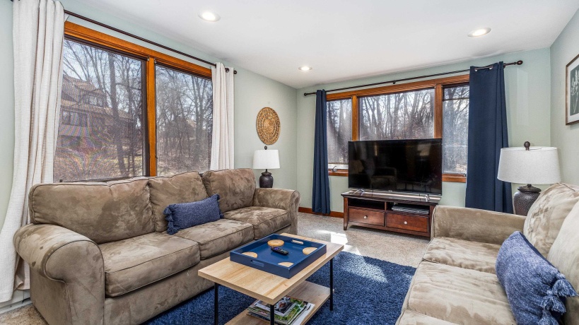 14 Pinehurst, GALENA, Illinois 61036, 3 Bedrooms Bedrooms, ,3 BathroomsBathrooms,House,For Sale,Pinehurst,202601684