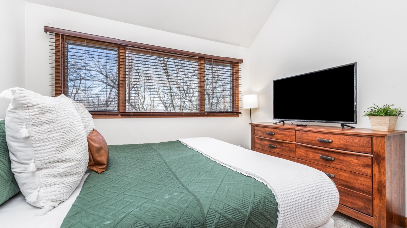 14 Pinehurst, GALENA, Illinois 61036, 3 Bedrooms Bedrooms, ,3 BathroomsBathrooms,House,For Sale,Pinehurst,202601684