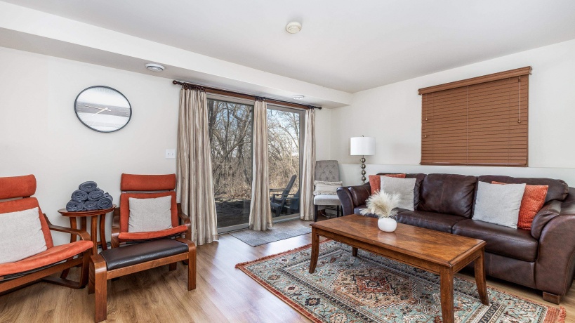 14 Pinehurst, GALENA, Illinois 61036, 3 Bedrooms Bedrooms, ,3 BathroomsBathrooms,House,For Sale,Pinehurst,202601684