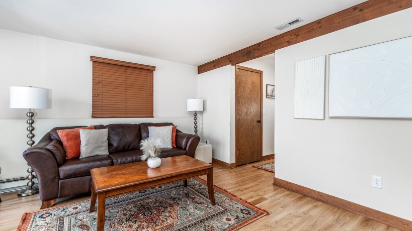 14 Pinehurst, GALENA, Illinois 61036, 3 Bedrooms Bedrooms, ,3 BathroomsBathrooms,House,For Sale,Pinehurst,202601684