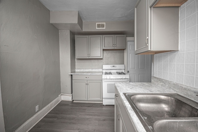 1235 Court, ROCKFORD, Illinois 61102, ,3 - 4 Units,For Sale,Court,202601690