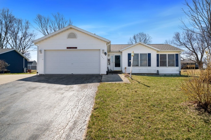 227 Meadow, ORANGEVILLE, Illinois 61060, 3 Bedrooms Bedrooms, ,2 BathroomsBathrooms,House,For Sale,Meadow,202601692
