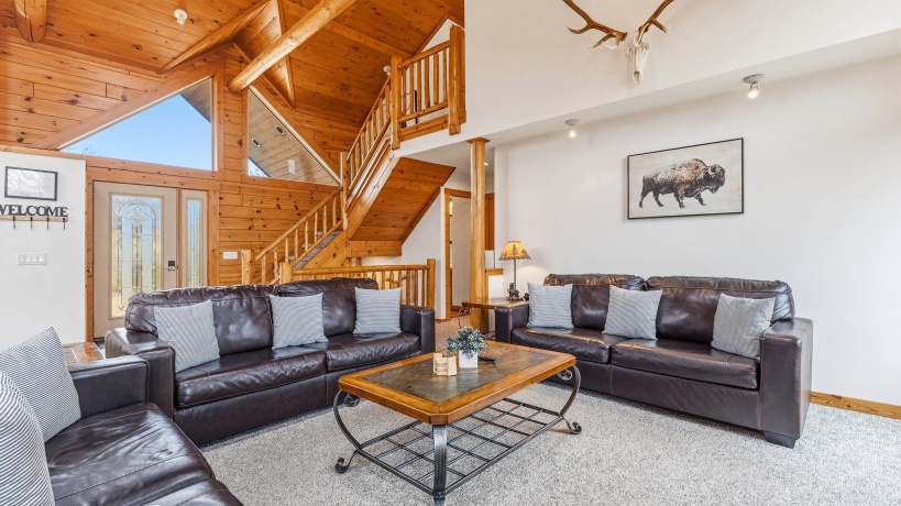 38 Cemetery Ridge, GALENA, Illinois 61036, 5 Bedrooms Bedrooms, ,4 BathroomsBathrooms,House,For Sale,Cemetery Ridge,202601694