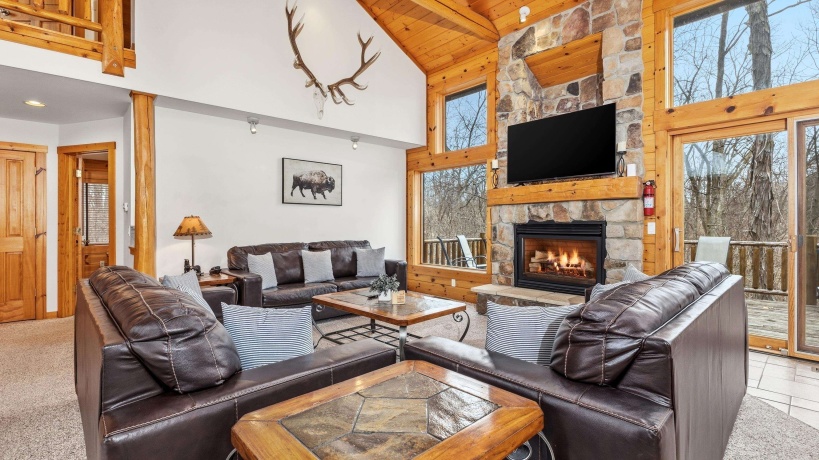 38 Cemetery Ridge, GALENA, Illinois 61036, 5 Bedrooms Bedrooms, ,4 BathroomsBathrooms,House,For Sale,Cemetery Ridge,202601694