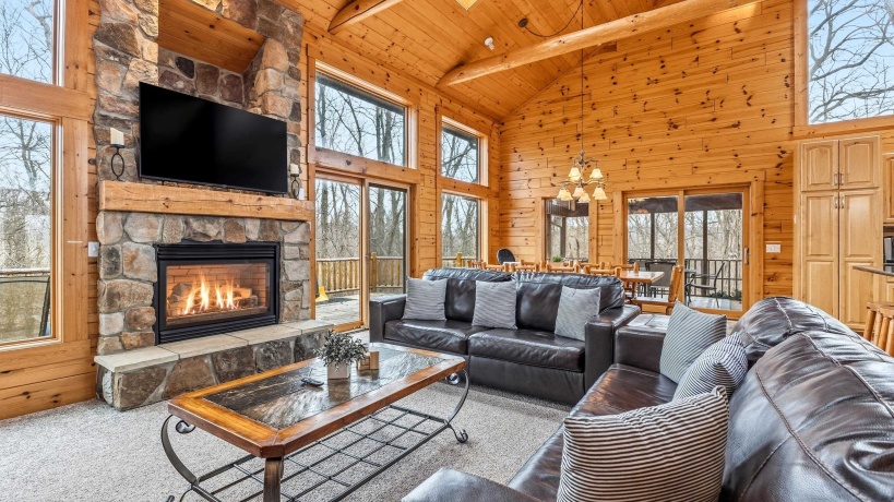 38 Cemetery Ridge, GALENA, Illinois 61036, 5 Bedrooms Bedrooms, ,4 BathroomsBathrooms,House,For Sale,Cemetery Ridge,202601694