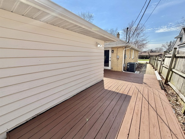 1615 26th, ROCKFORD, Illinois 61108, 2 Bedrooms Bedrooms, ,1 BathroomBathrooms,House,For Sale,26th,202601695