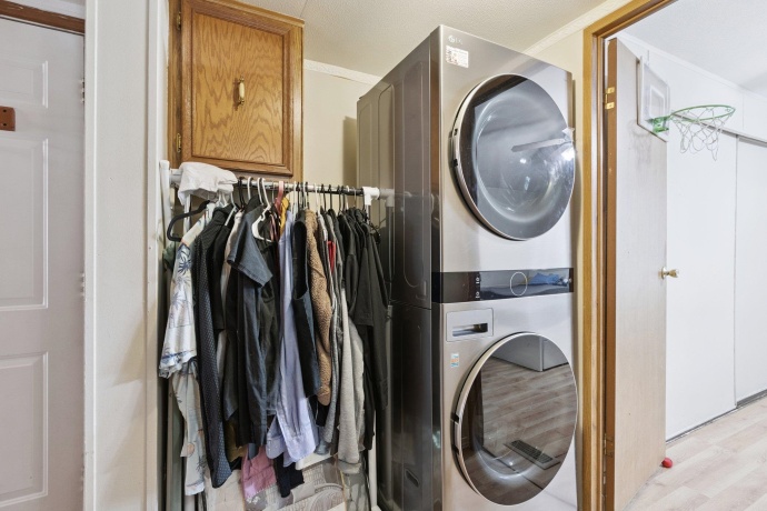 579 Park, BELVIDERE, Illinois 61008, 2 Bedrooms Bedrooms, ,1 BathroomBathrooms,House,For Sale,Park,202601697