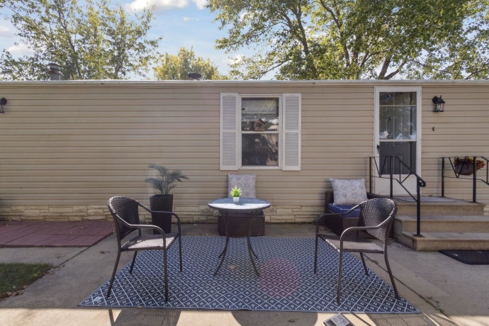 579 Park, BELVIDERE, Illinois 61008, 2 Bedrooms Bedrooms, ,1 BathroomBathrooms,House,For Sale,Park,202601697