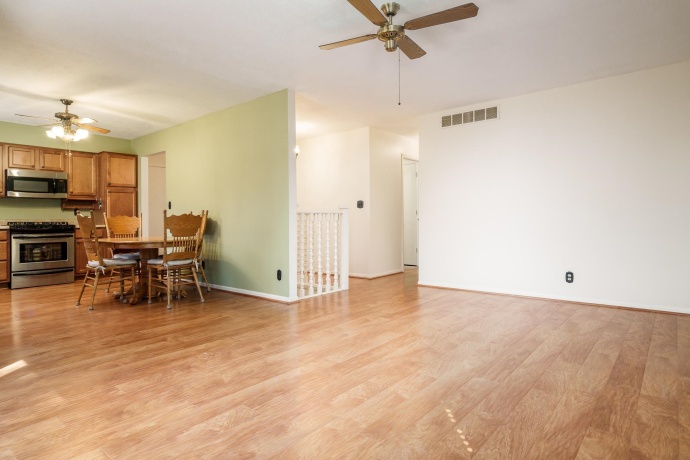 1626 Constitution, ROCKFORD, Illinois 61103, 3 Bedrooms Bedrooms, ,2 BathroomsBathrooms,House,For Sale,Constitution,202601698