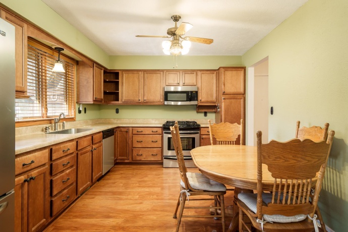 1626 Constitution, ROCKFORD, Illinois 61103, 3 Bedrooms Bedrooms, ,2 BathroomsBathrooms,House,For Sale,Constitution,202601698