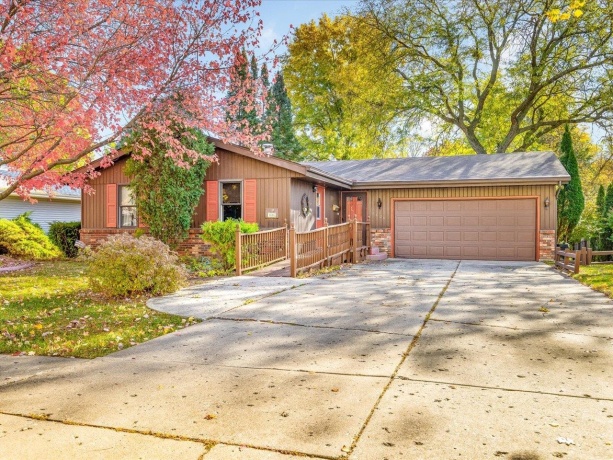 1626 Constitution, ROCKFORD, Illinois 61103, 3 Bedrooms Bedrooms, ,2 BathroomsBathrooms,House,For Sale,Constitution,202601698