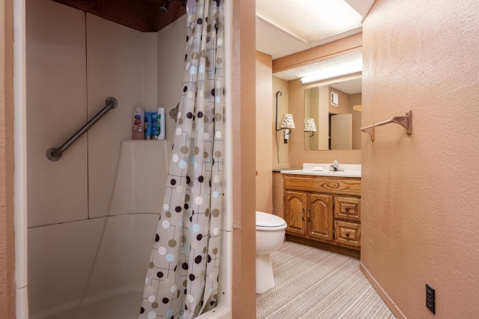 1626 Constitution, ROCKFORD, Illinois 61103, 3 Bedrooms Bedrooms, ,2 BathroomsBathrooms,House,For Sale,Constitution,202601698