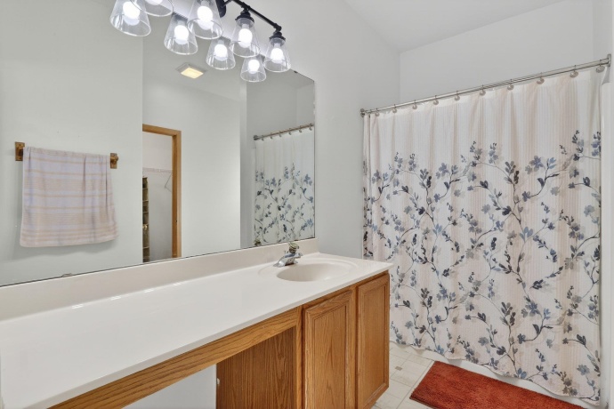 2306 Ridgefield, BELVIDERE, Illinois 61008, 3 Bedrooms Bedrooms, ,2 BathroomsBathrooms,House,For Sale,Ridgefield,202601701