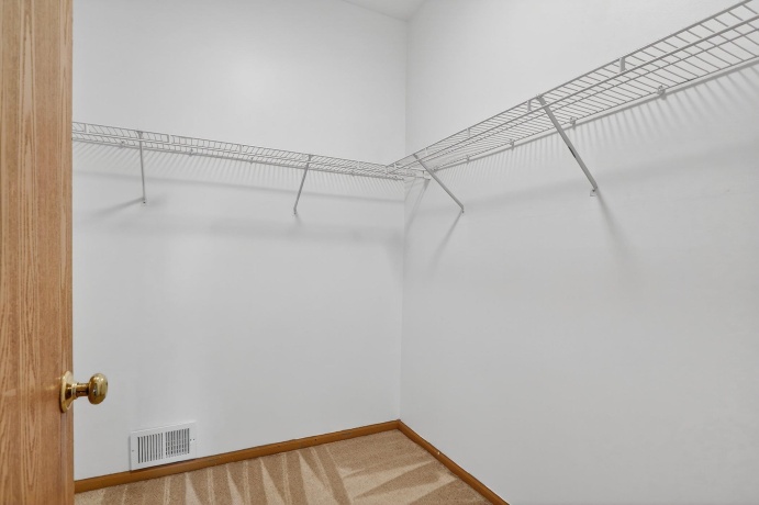 2306 Ridgefield, BELVIDERE, Illinois 61008, 3 Bedrooms Bedrooms, ,2 BathroomsBathrooms,House,For Sale,Ridgefield,202601701