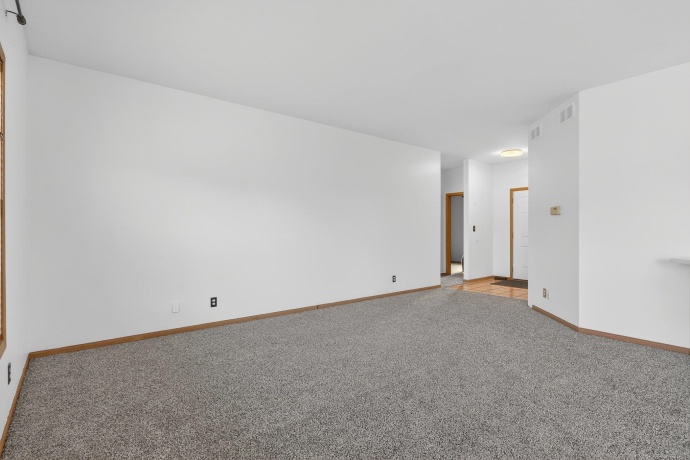 2306 Ridgefield, BELVIDERE, Illinois 61008, 3 Bedrooms Bedrooms, ,2 BathroomsBathrooms,House,For Sale,Ridgefield,202601701