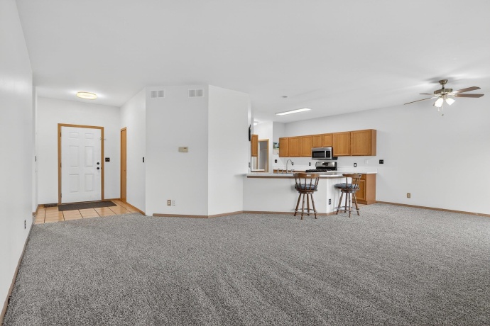 2306 Ridgefield, BELVIDERE, Illinois 61008, 3 Bedrooms Bedrooms, ,2 BathroomsBathrooms,House,For Sale,Ridgefield,202601701