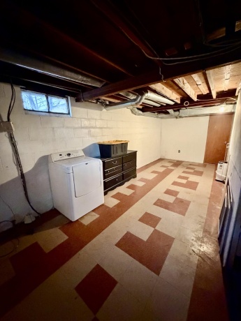 819 Madison, DIXON, Illinois 61021, 2 Bedrooms Bedrooms, ,1 BathroomBathrooms,House,For Sale,Madison,202601712